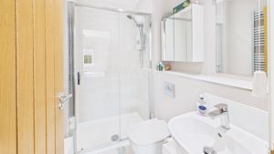 Photo 17- click for photo gallery